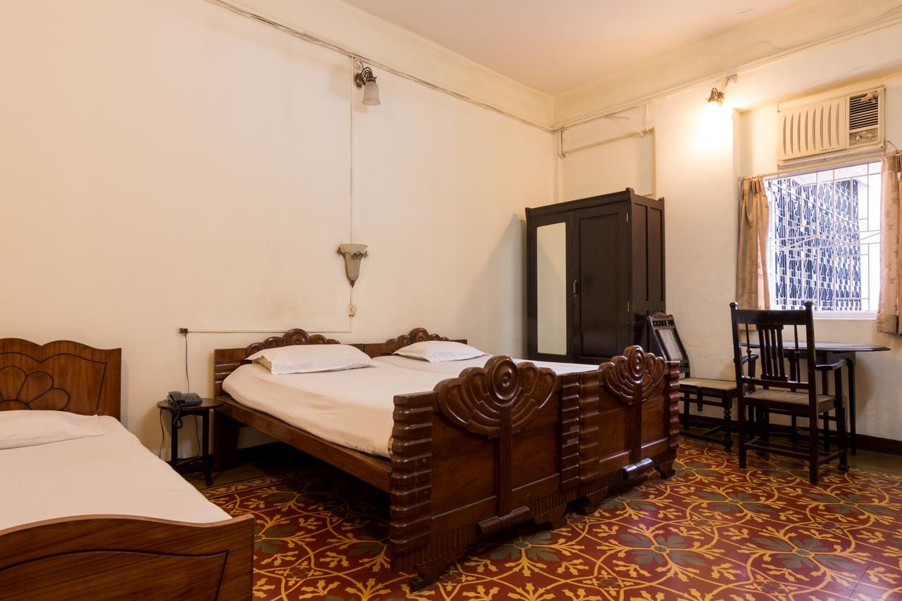 Bed And Breakfast At Colaba ムンバイ エクステリア 写真