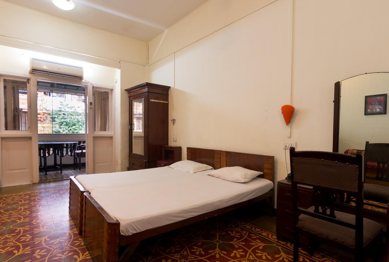 Bed And Breakfast At Colaba ムンバイ エクステリア 写真