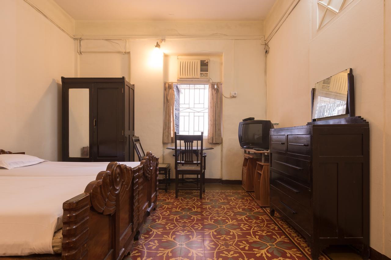 Bed And Breakfast At Colaba ムンバイ エクステリア 写真